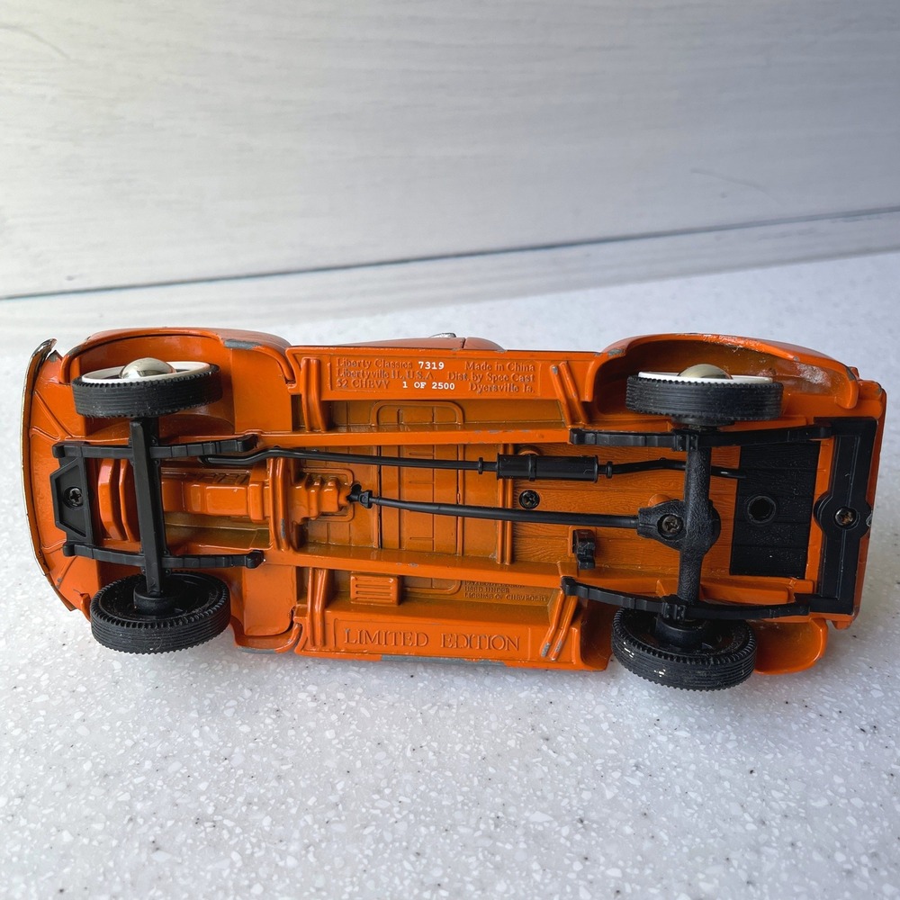 Liberty Classics 7319 1952 Chevy Pickup Truck Orange 1 of 2500 Die-Cast 1/25 - Picture 9 of 11